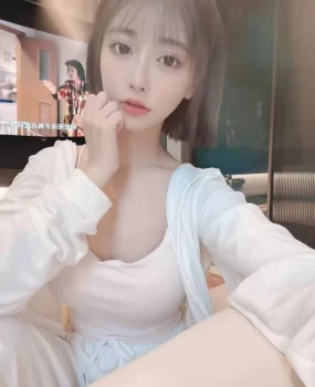 大学生只接素质客