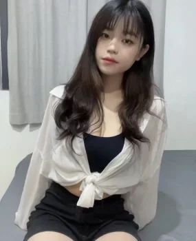 保定刚下海大学妹出来卖逼逼嫩水多 逼肥紧 奶子大摸起来很舒服