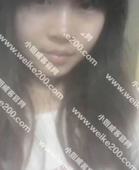 青春骚女是别样红，年轻就是羞涩