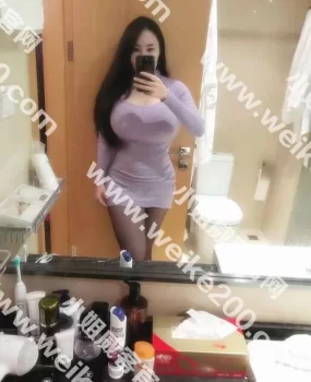 超肥的丰满性感的熟女！你喜歡撞上肥屁股的啪啪聲么