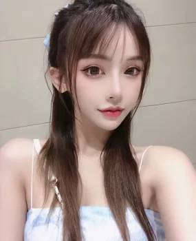 丰台兼职美女 身材丰满 颜值高 胸大粉嫩